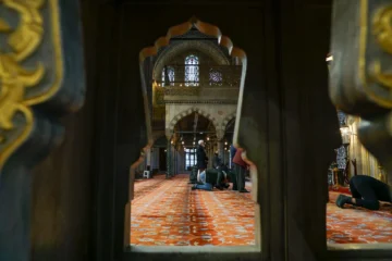 Mübarek Dini Günler ve Kandiller: Manevi İklimimizi Aydınlatan Zamanlar