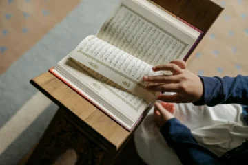 Kur'anı Kerim'i Anlamanın Anahtarları: Okuma ve Tefsir Rehberi