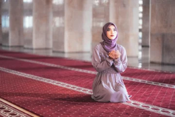 Namaz Kılmaya Yeni Başlayanlar İçin Kapsamlı Rehber