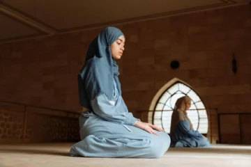 İslam Ahlakının Temel İlkeleri: Güzel Ahlaklı Bir Müslüman Olmak
