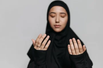 Günlük Dualar ve Zikirler: Kalbin Huzur Kaynağı