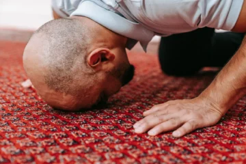 Gönülden Yapılan Duânın Önemi: Kabul Şartları ve Faziletleri