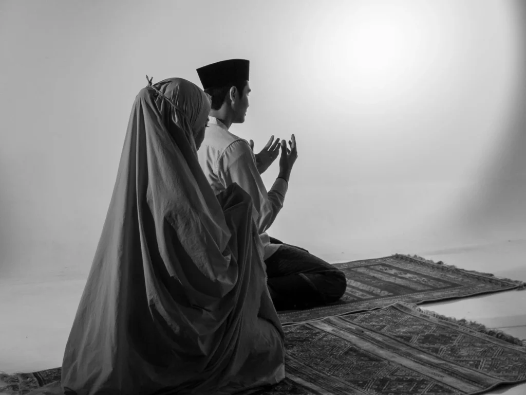 Müslümanların Mübarek Günleri: Dini Kandillerin Anlamları ve Önemi