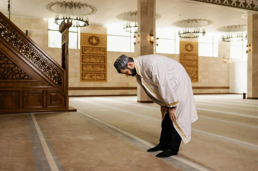 Adım Adım Namaz Kılma Rehberi: Doğru ve Huzurlu Bir İbadet