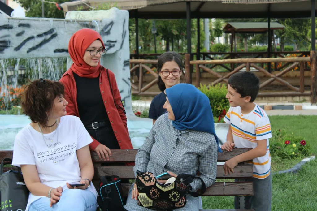 İslami Değerlerle Aile Kurmak: Çocuklara Ahlak Eğitimi ve Huzurlu Yuva