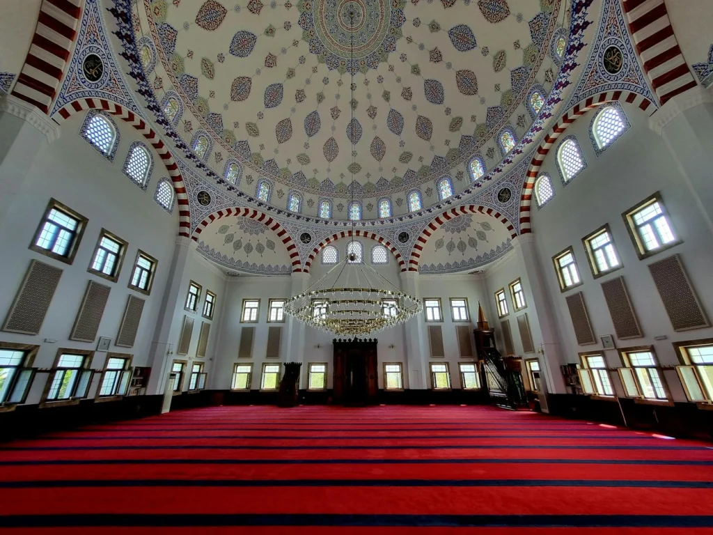 Berat Kandili: Anlamı, Faziletleri ve Yapılması Gerekenler
