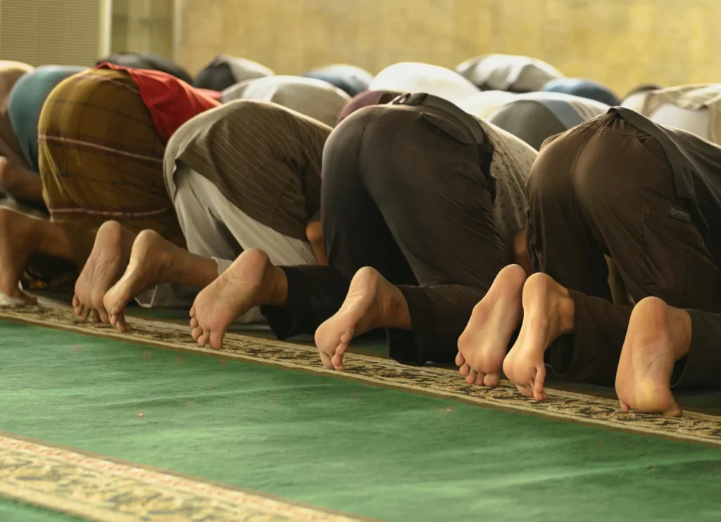 Namazın Önemi ve Doğru Kılınış Rehberi: Adım Adım Öğrenin