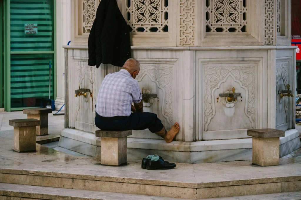 Abdest Nasıl Alınır? Detaylı Anlatım ve Faydaları