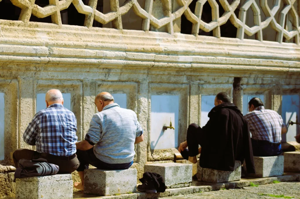 Abdest Nasıl Alınır? Detaylı ve Adım Adım Abdest Rehberi
