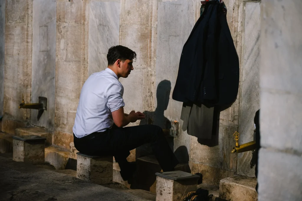 Abdest Nasıl Alınır? Adım Adım Kolay Abdest Rehberi
