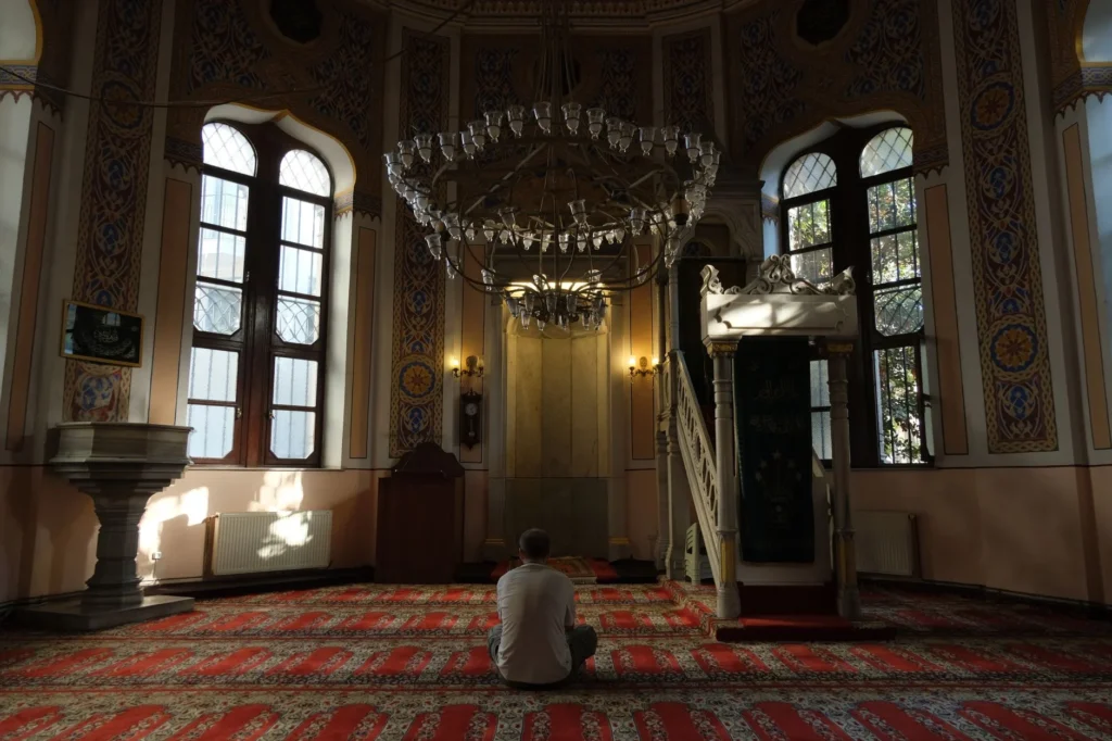 Mübarek Gün ve Gecelerin Manevi Değeri: Dini Takvimdeki Önemli Dönüm Noktaları