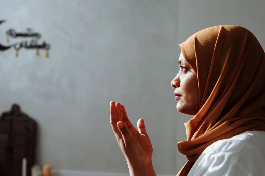 Ruhunuzu Besleyen Dualar ve Zikirler: Huzur Bulmanın Yolları