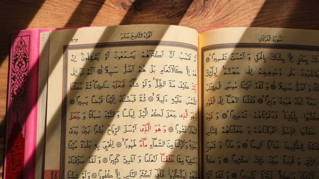 Kur'anı Kerim'i Anlamanın Anahtarları: Meal ve Tefsir Okuma İpuçları