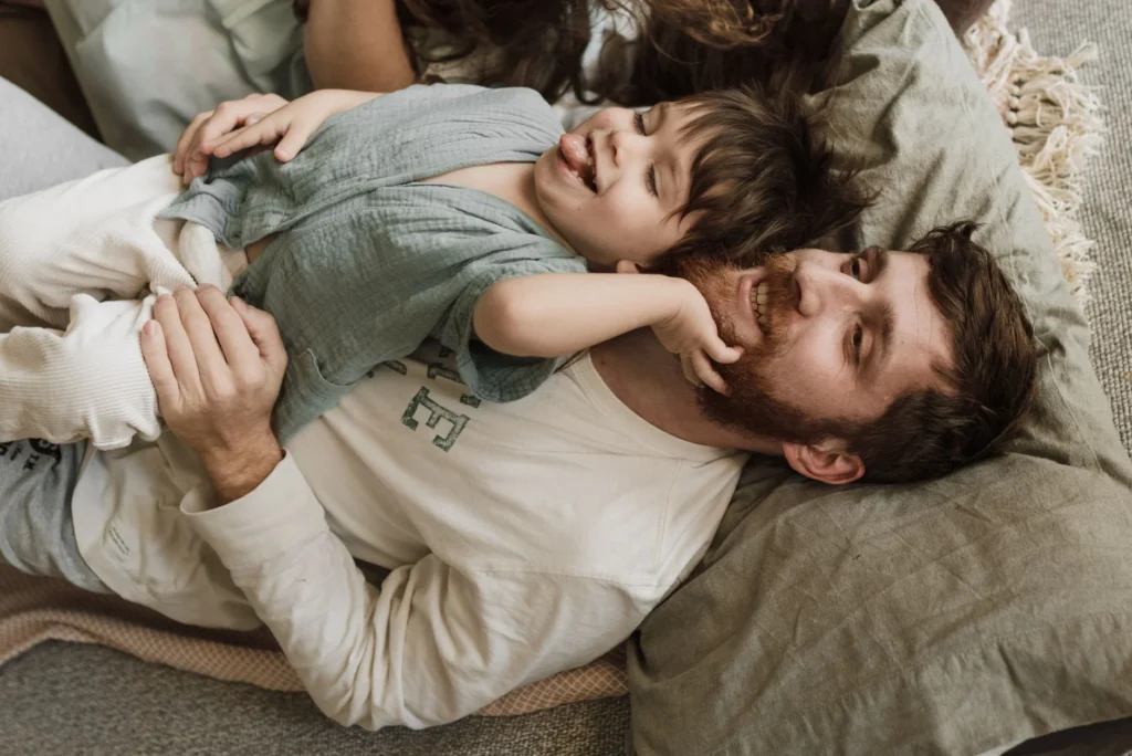 İslami Değerlerle Çocuk Yetiştirme: Mutlu Aile, Huzurlu Nesiller