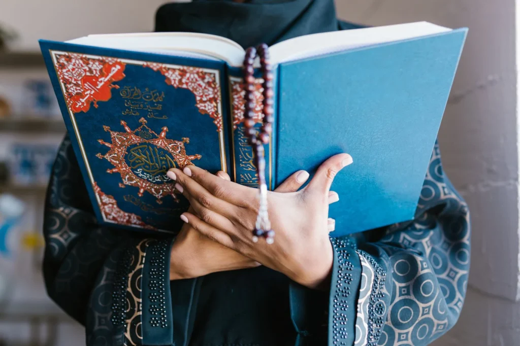 Kur'an-ı Kerim'i Anlama ve Hayata Tatbik Etme Yolları