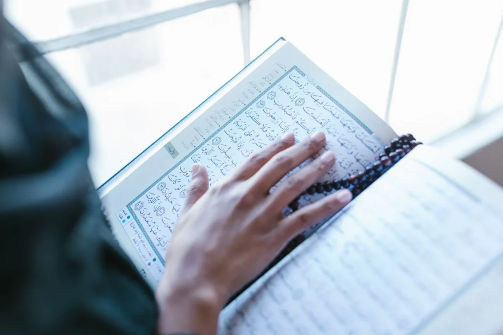 Kur'an'la Derin Bir Bağ Kurmak: Okuma ve Anlama Rehberi